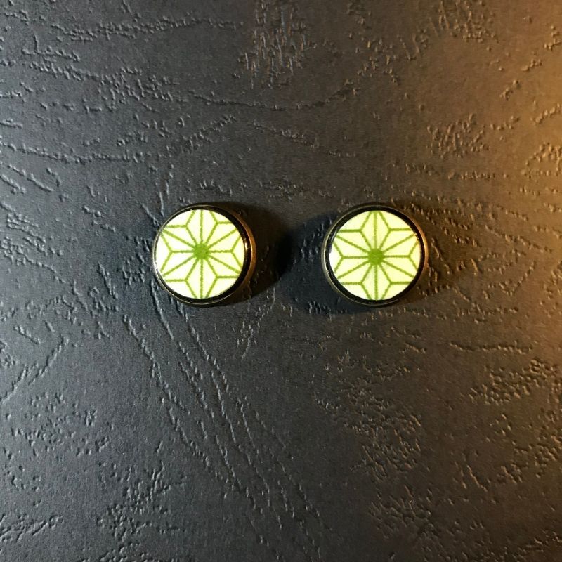 50-largestudsgreenpattern